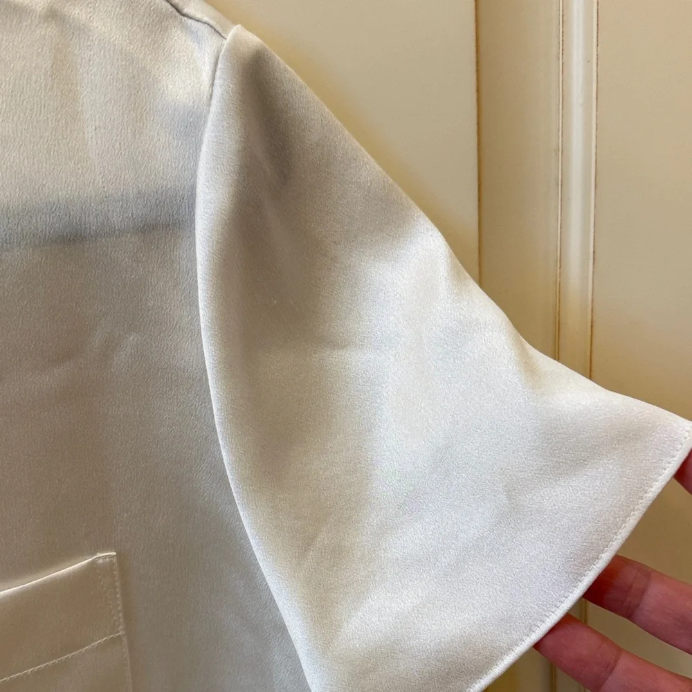 VINCE PEARL COLOR SILK SIZE XS BUTTON DOWN SHORT SLEEVE TOP - Picture 4 of 12